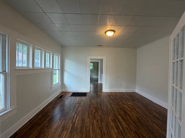 2505 Lipscomb St — Photo 3