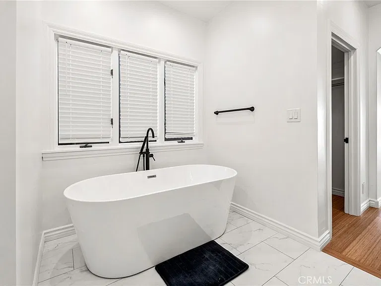 4104 Highland Ave — Photo 31
