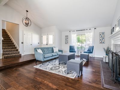 6085 E Larkellen Ct, Oak Park, CA, 91377