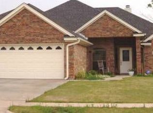 2 Plateau Ct, Wichita Falls, TX 76310