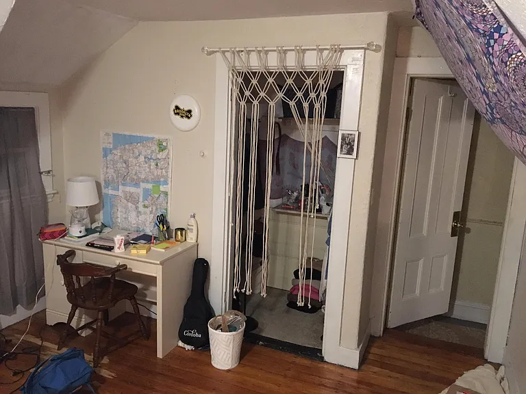 76 Linden St #2 — Photo 9