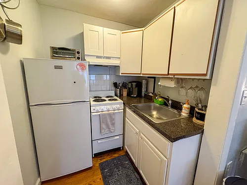 337 Beacon St #2B Photo 1