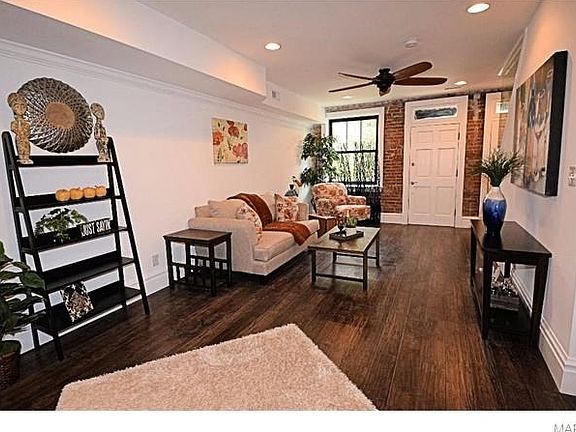 2nd image of 3323 Demenil Pl