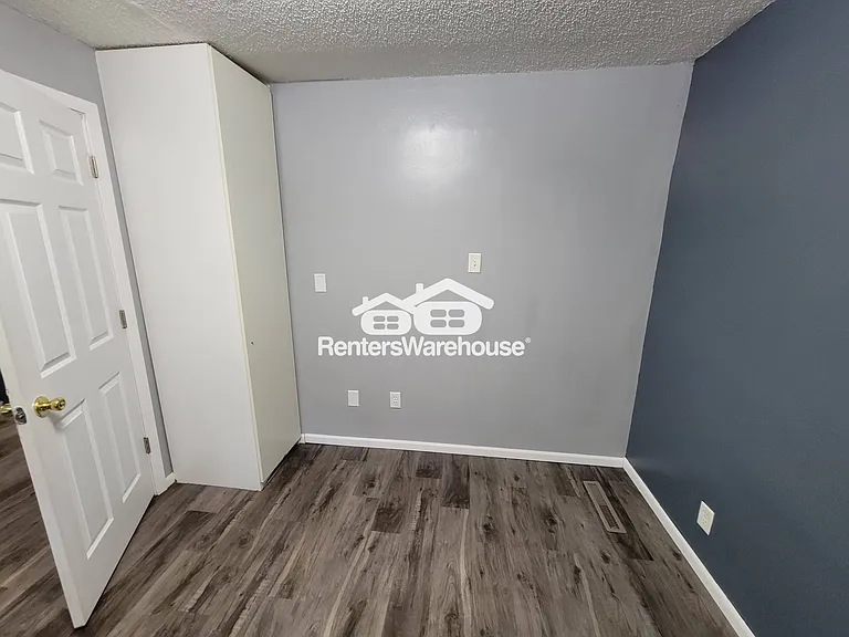 9375 Country Dr — Photo 16