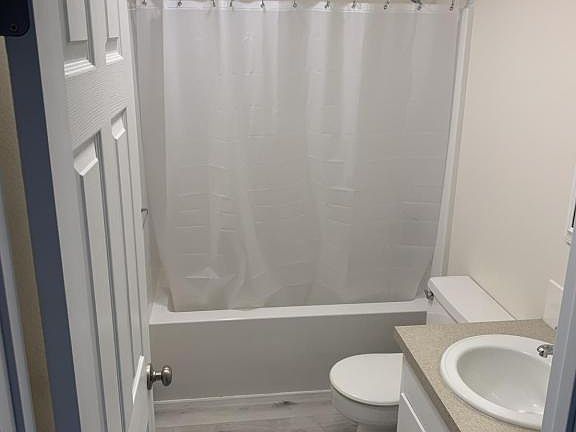 3rd image of 3203 Madison St SE