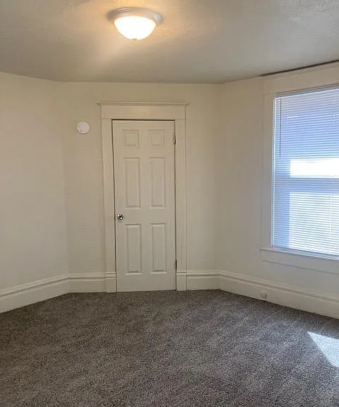 2419 NE Madison Ave — Photo 15