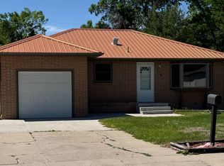 719 W 12th St, Alliance, NE 69301
