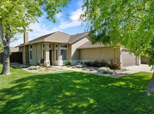 1605 W 4th St, Ripon, CA 95366