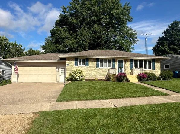 142 Riverview Dr, Albany, IL 61230