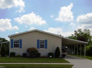 5 Tympani Trl, Olmsted Falls, OH 44138