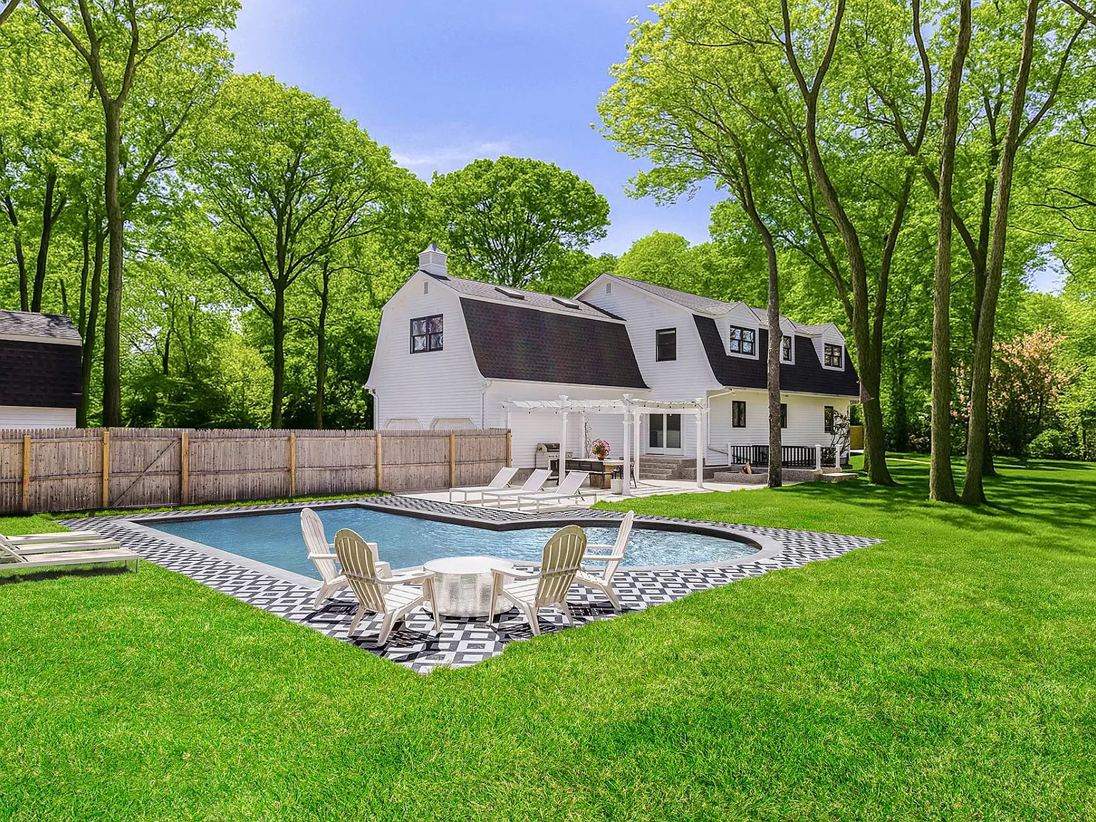 Modern Farmhouse Retreat in Quaint Quiogue — Photo 1