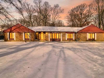 5551 Sugar Bush Ln, Flint, MI, 48532