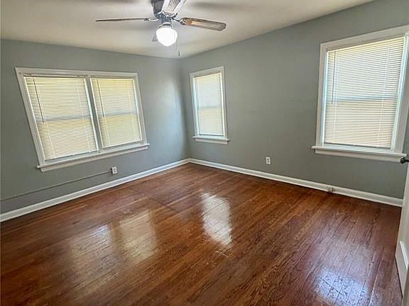 4th image of 2440 Akins Dr