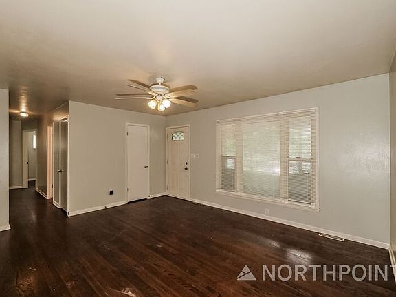 3rd image of 3407 N Pleasant St