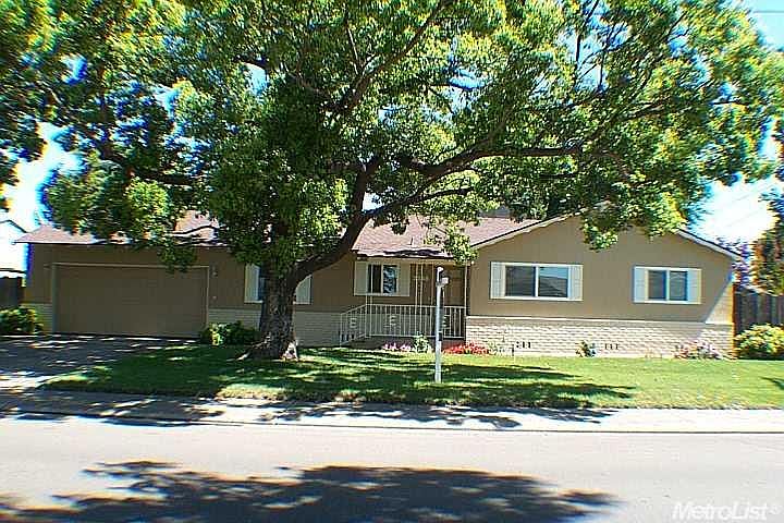 1st image of 3348 Fresno St