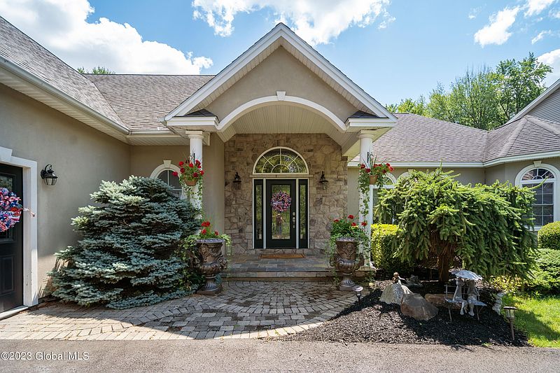 4th image of 27 Vischer Ferry Road