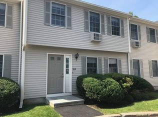 304 Manor Ter #304, Lexington, MA 02420