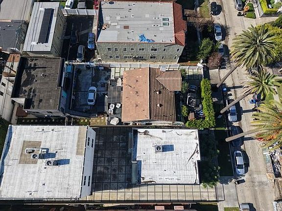 4th image of 5226 W 20th St
