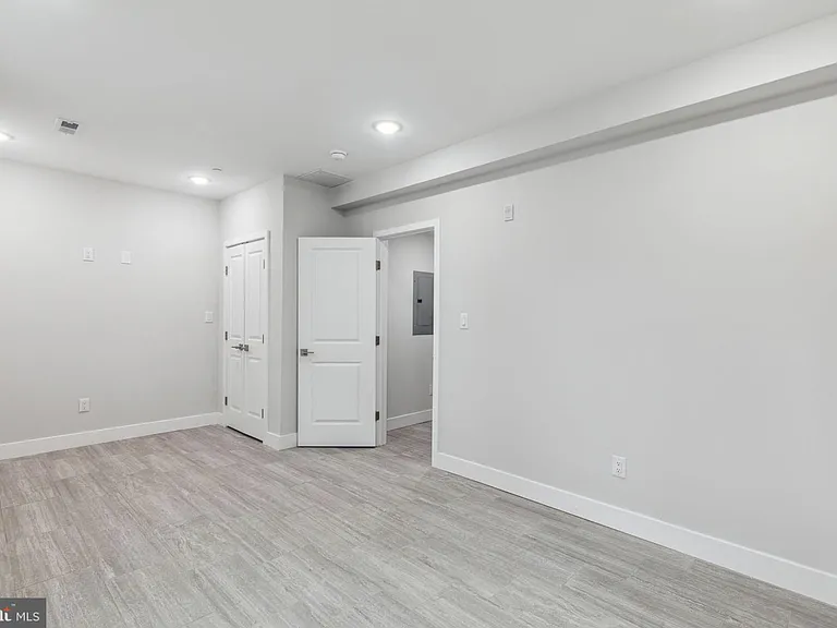 1840-42 N Gratz St #1 — Photo 17