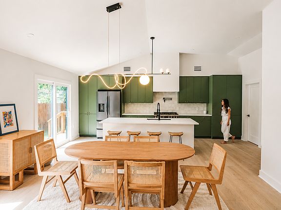 5th image of 4903 Enchanted Ln