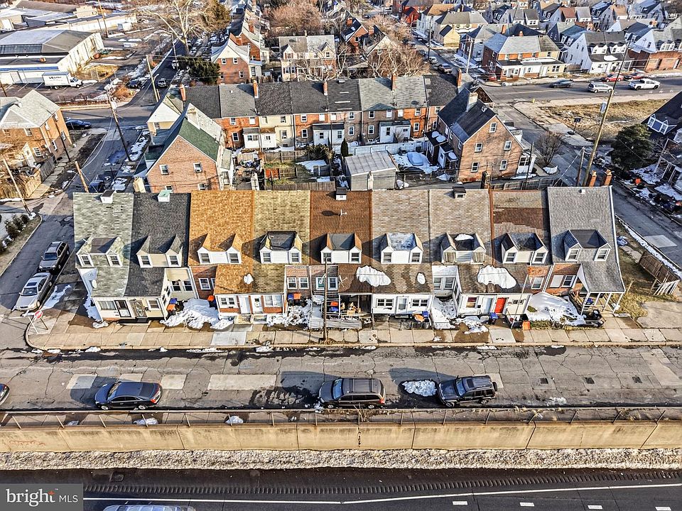 2nd image of 1211 Hancock St