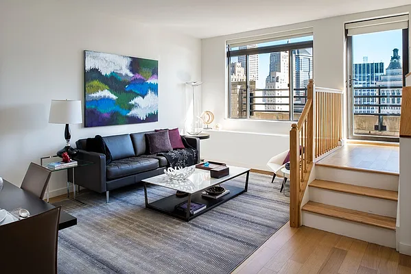 Rented by The Moinian Group | media 21