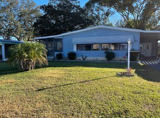 1021 Dustin Dr, Lady Lake, FL 32159
