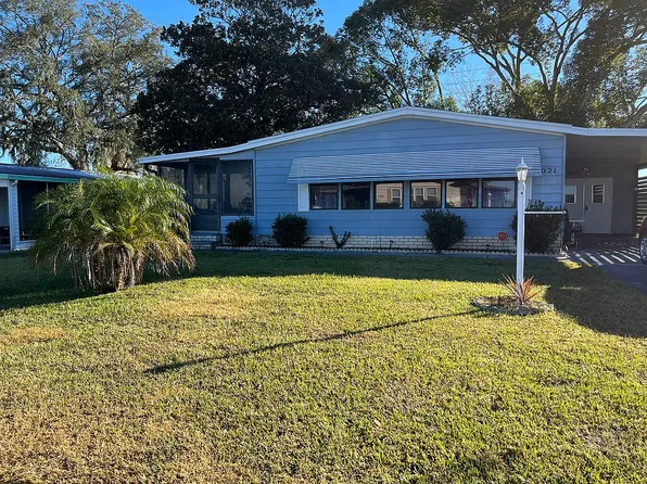 1021 Dustin Dr, Lady Lake, FL 32159