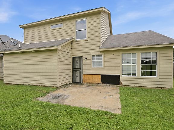 5th image of 4651 Royal View Dr