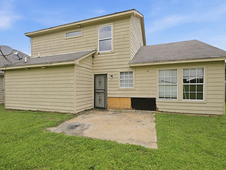 Listing photo 5