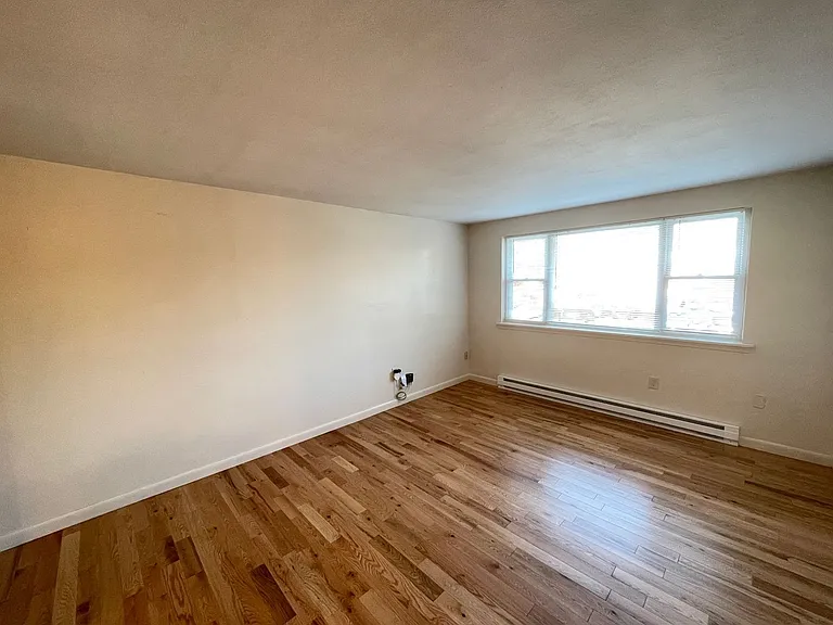183 Loudon Rd #7 — Photo 8
