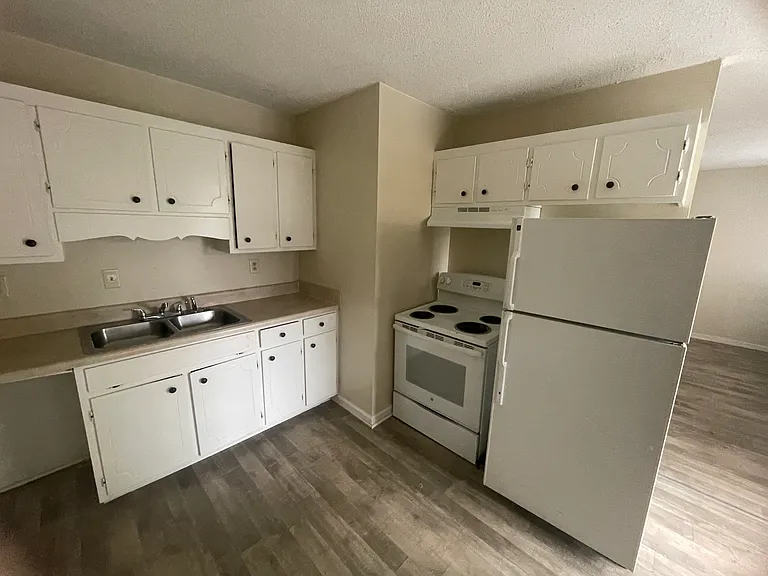 2 bed 1 bath unit