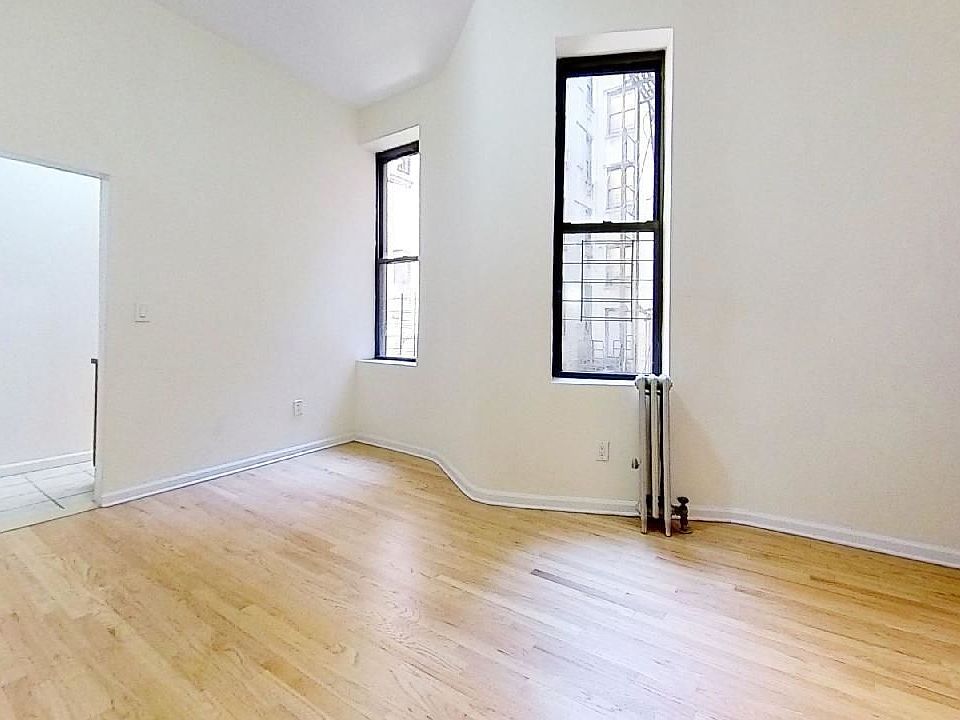 1st image of 523 W 187th St #1AA