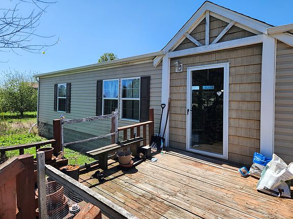 2nd image of 1524 County Road 1800 N
