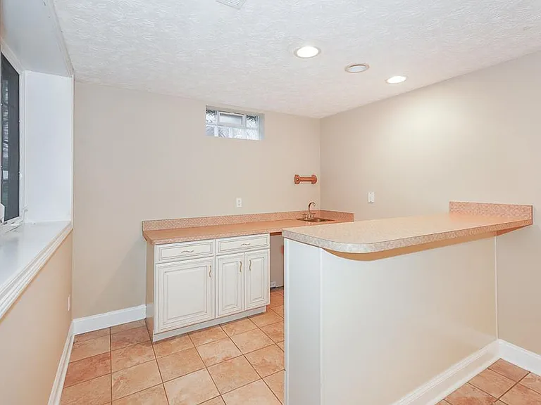 3729 Edgehill Dr — Photo 47