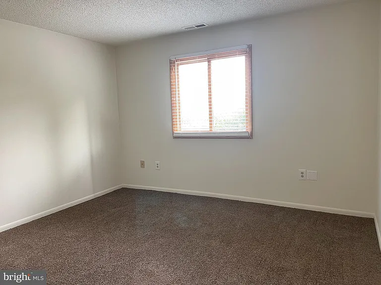 1216 Ravens Crest Dr — Photo 7