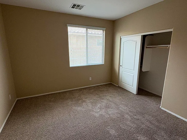 2703 E Zion Way — Photo 18