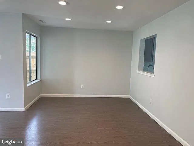 3 bed, 2.5 bath, 1531 sqft, $3,000 — Photo 4