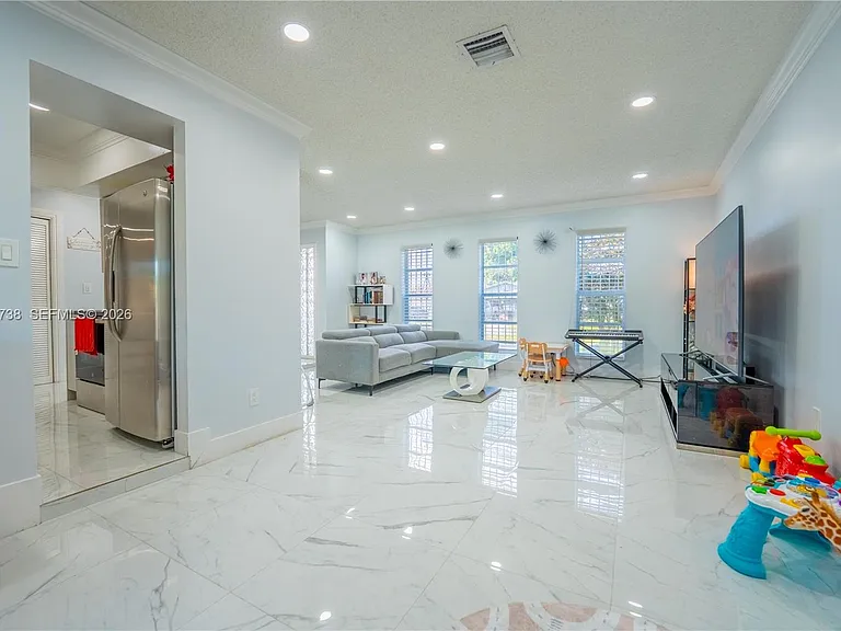 10750 SW 173rd St — Photo 4