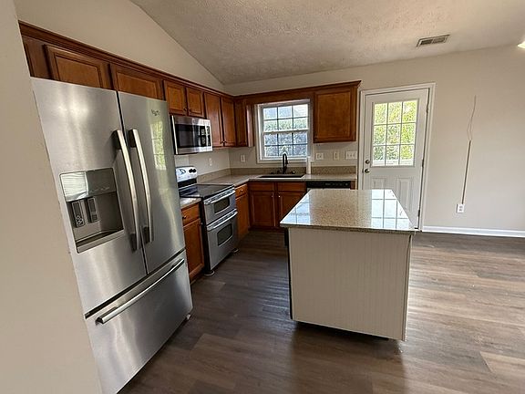 3rd image of 1555 Clan Campbell Dr