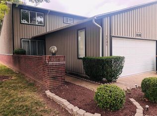 1131 Nancy Dr, O'Fallon, IL 62269