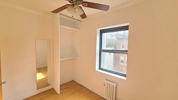 Rented by R New York | media 33