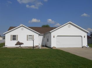 210 Alexis Dr, Milford, IN 46542