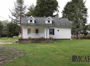 9391 Summerfield Rd, Temperance, MI 48182