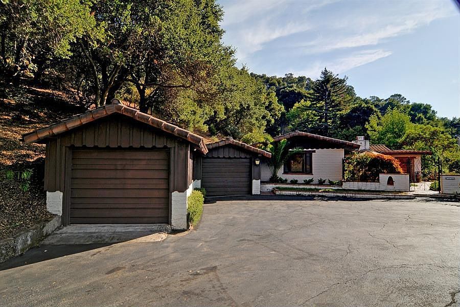 1st image of 16700 Cypress Way