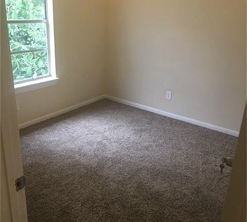 4th image of 7209 Karnes St