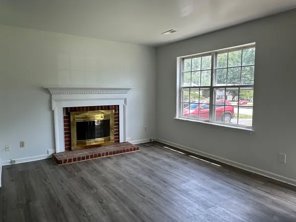 270 Albert Ct, Charlottesville, VA 22901