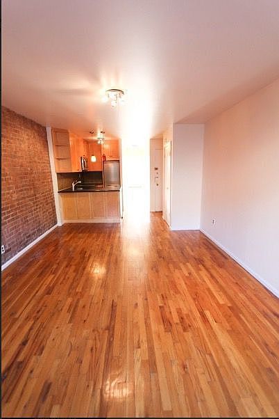2nd image of 270 E 10th St APT 5A