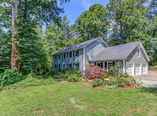 7012 Ridge Haven Rd, Greensboro, NC 27410