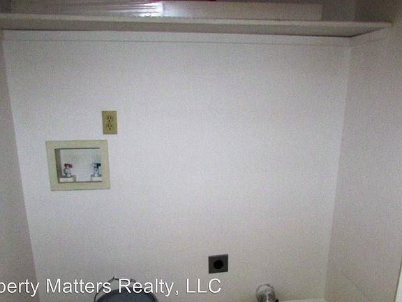 5th image of 843 S Millon St